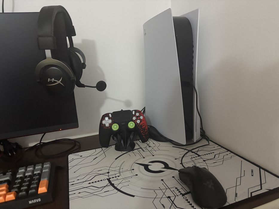 Se vinde tot set-upul gaming