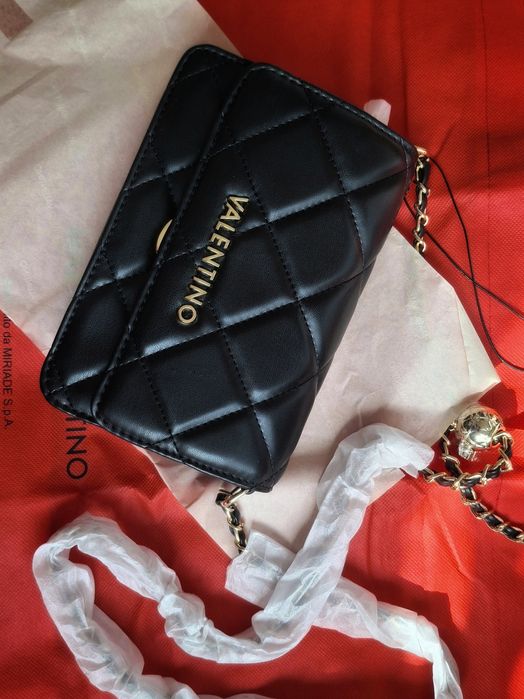 Geanta de umar Valentino neagra