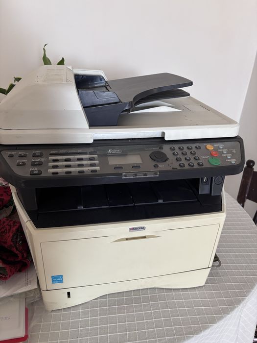 Лазерен мултифункционален принтер