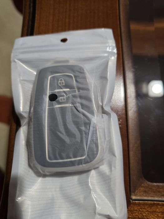 Huse chei auto pentru Toyota C-HR, Corolla,  RAV4