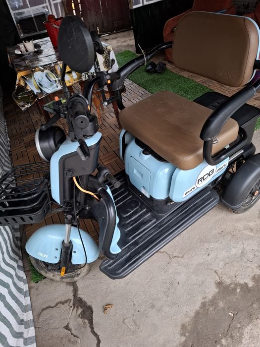 Triciclu electric