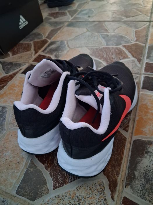 Женски маратонки Nike