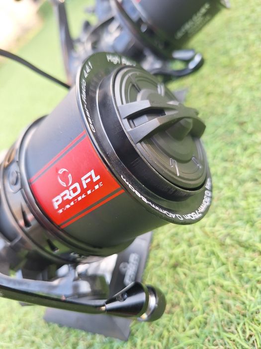 Set 2 Mulinete PRO FL Ultra Cast Flx 14000 Carbon
CARP CARBON FLX-1400