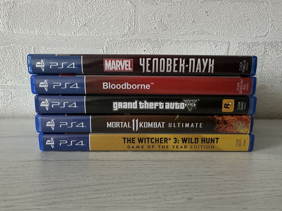 Продаю Playstation 4