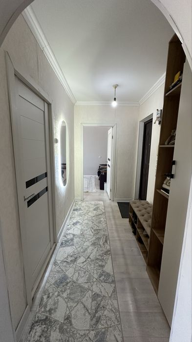 Продам 2х квв. квартиру  Район 11 мкр