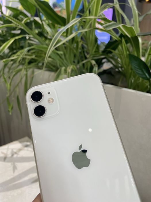 Iphone 11          .