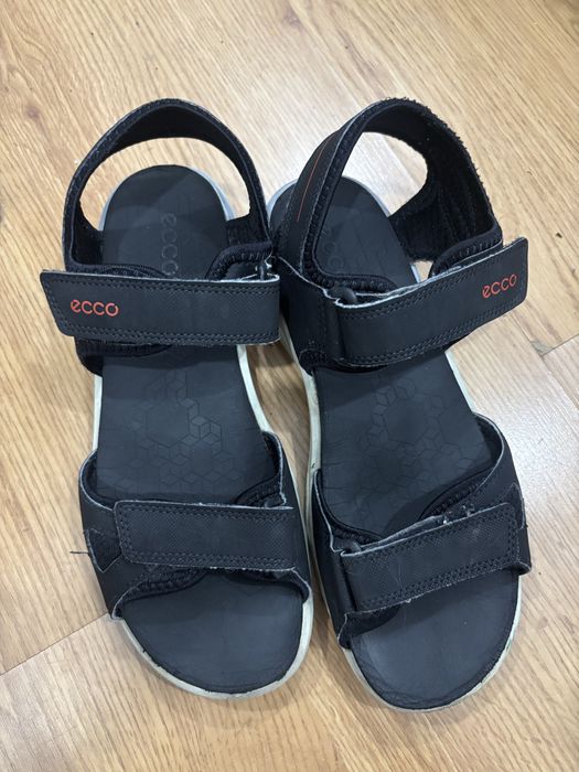 Продам сандали Ecco , черные 39 размер