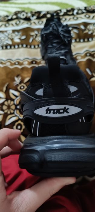 Balenciaga track