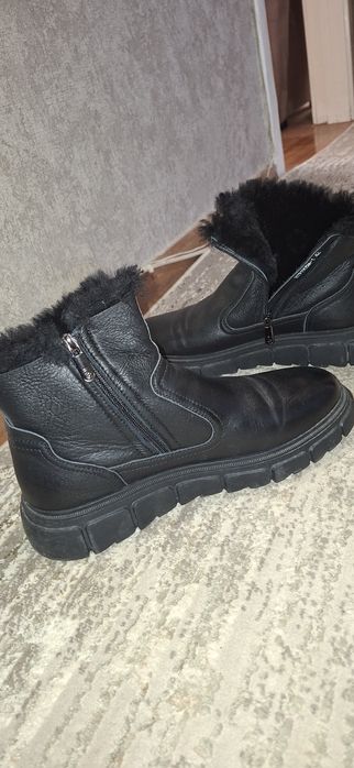 Мужские сапоги. Размер 42.