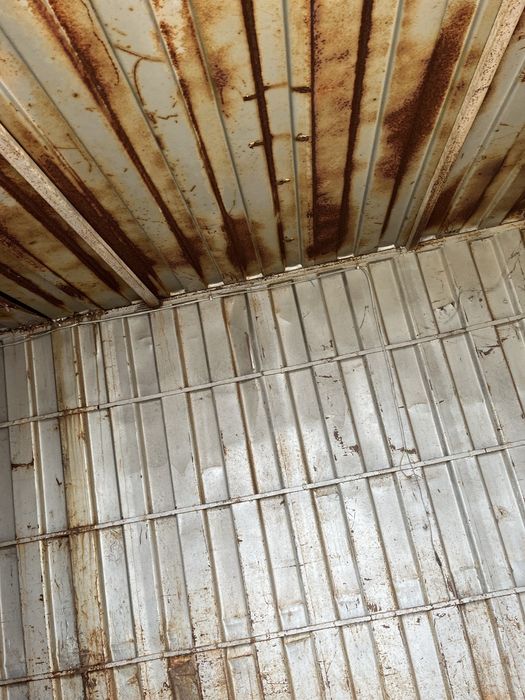 Контейнер железен