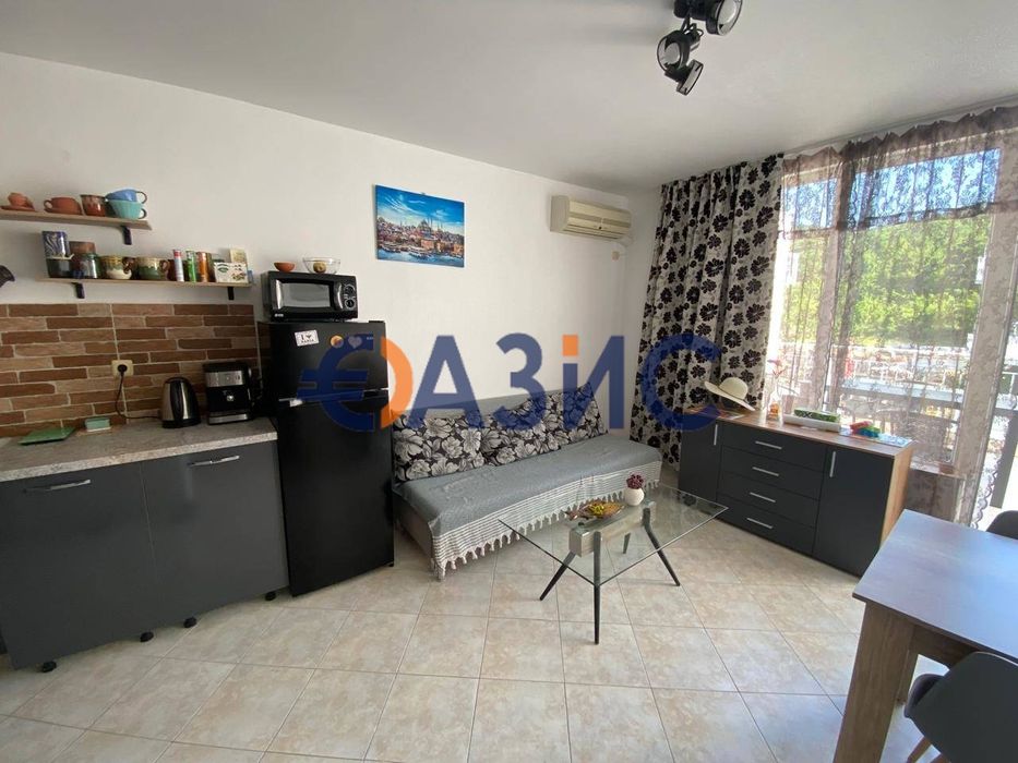 Апартамент с 1 спалня, комплекс "Сънсет", 4 етаж, 92 кв. м, България,