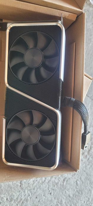 Placa video GeForce RTX 3060Ti de 8GB GDDR6 256-bit , ca noua