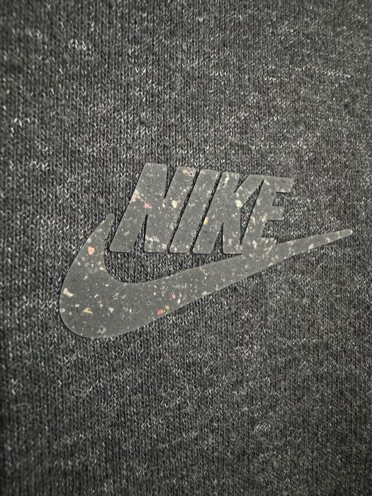 Nike Sportswear Men's Pullover Hoodie.