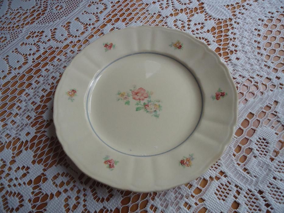 Десертни чинийки