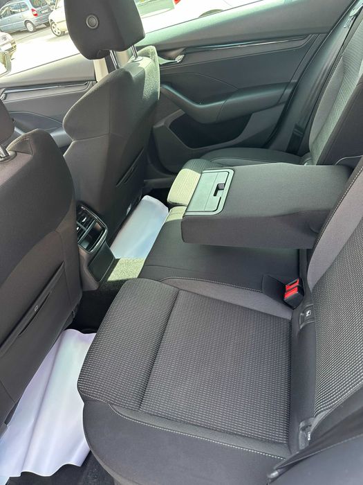 Skoda Octavia Business, напълно обслужена