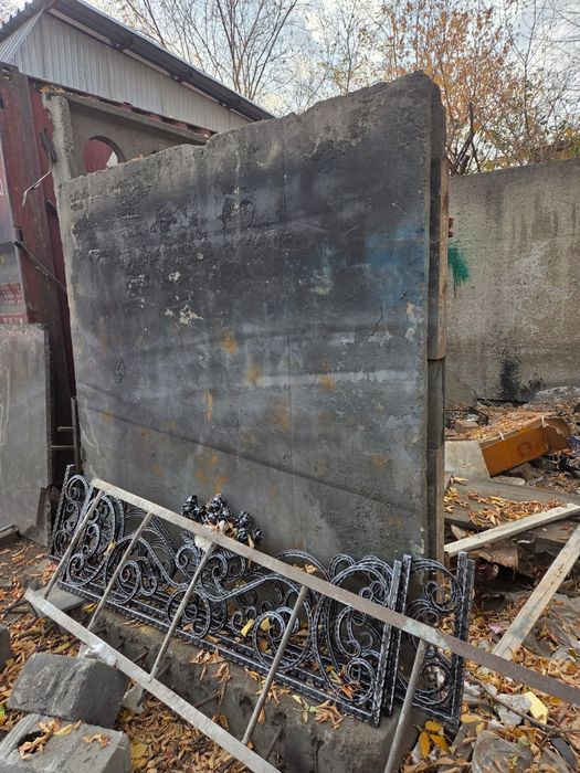 Бетонные плиты с ножками