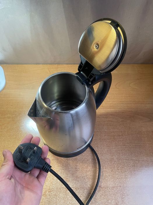 Простой чайник электрический тефаль