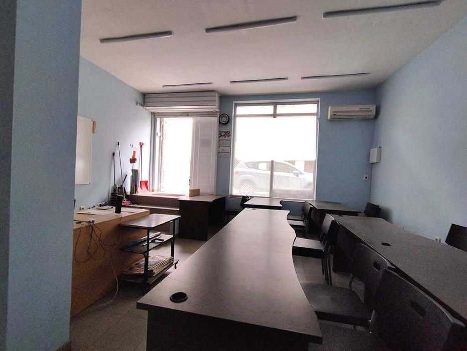 давам под наем офис в жк Редута