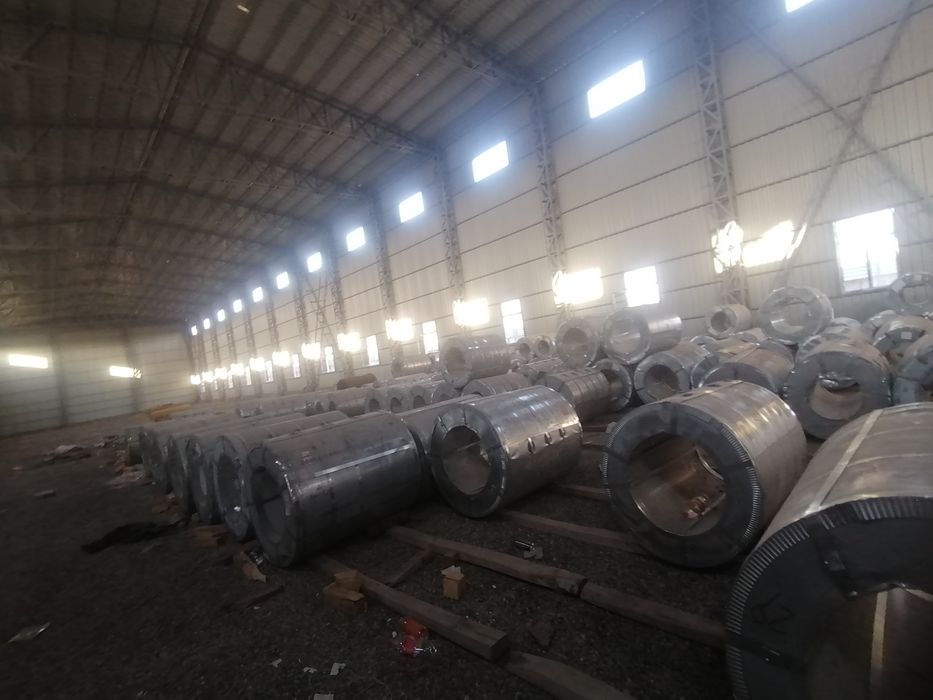 Продаётся холодно катанные листы в рулонах