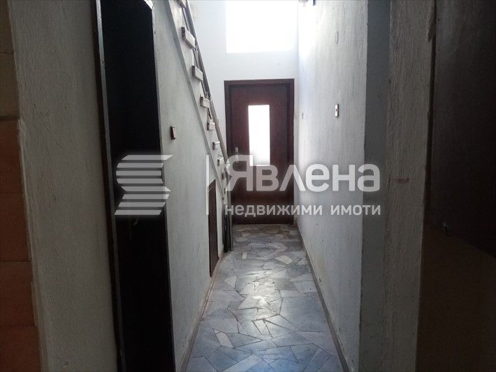Продава се Гараж / Паркомясто в Поморие - 47 кв.м за 537 €/кв.м - Снимка #4