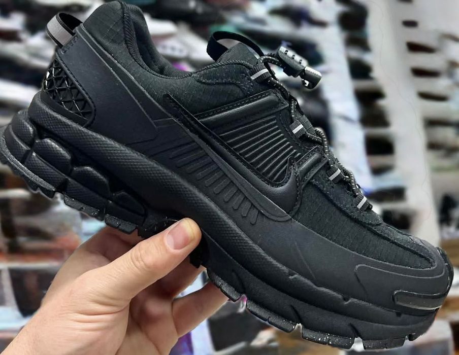 Nike Vomero Маратонки
