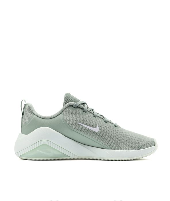 Nike Air Zoom Bella 7