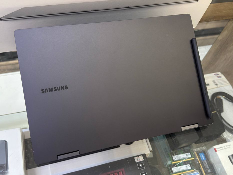 SAMSUNG Galaxy Book2 360