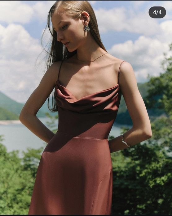 Платье атласное Lichi Brand