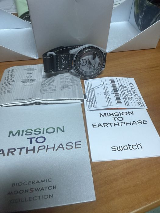 Omega x swatch mision to Earthphase