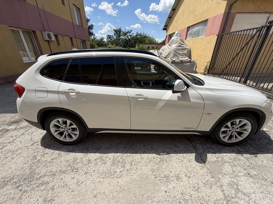 BMW X1 2011 — imagine 3