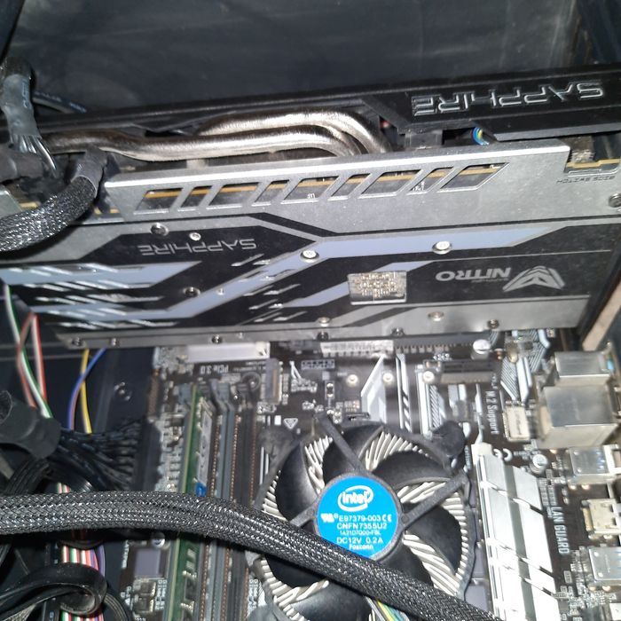 Полу- геймърски компютър ;)