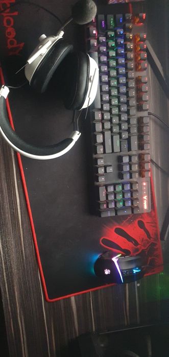 Продам компьютер со всеми комплектацией