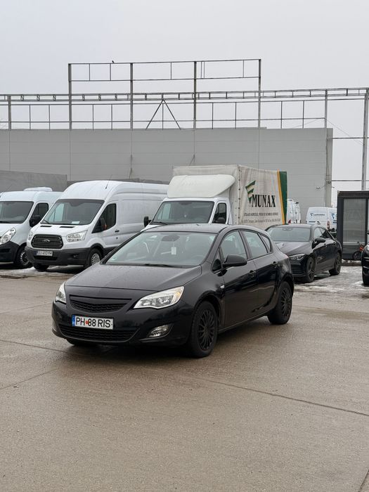 Opel astra/euro 5/diesel/stare buna/intretinuta.