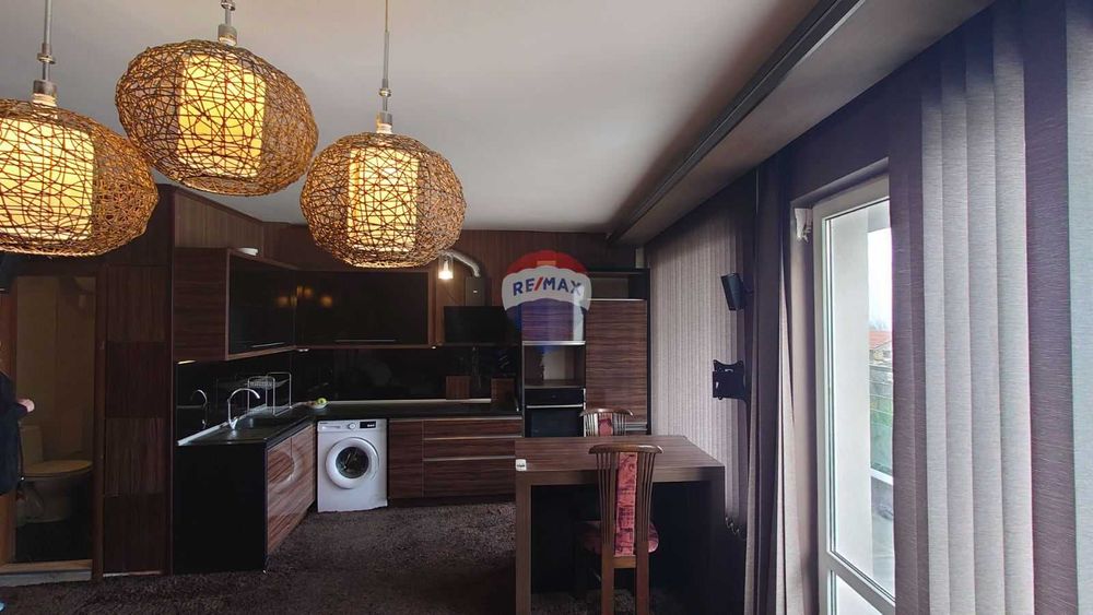 Тристаен апартамент за продажба,гр.Варна, Траката,Панорама море,тухла