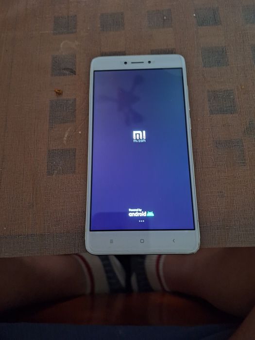 Телефон.                       .