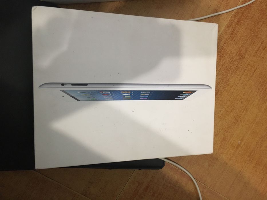 Продам Айпад 4 в рабочем состоянии