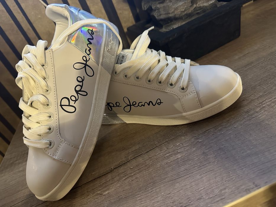 Прожам кожаные кеды