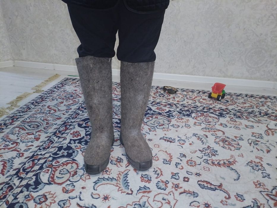 Продается Валенки новые