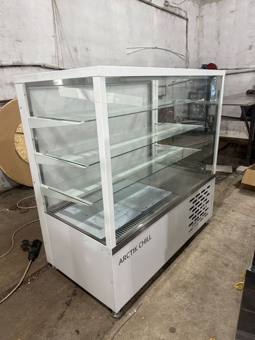 Витринный холодильник