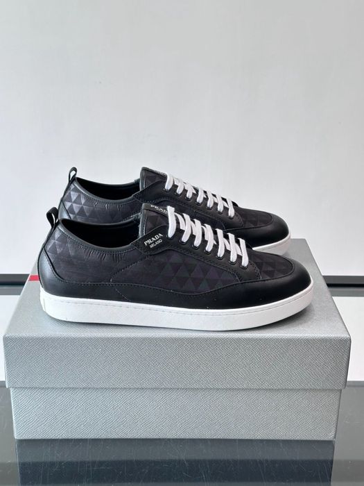 Adidasi Prada , calitate premium , pe comanda , noi , 43