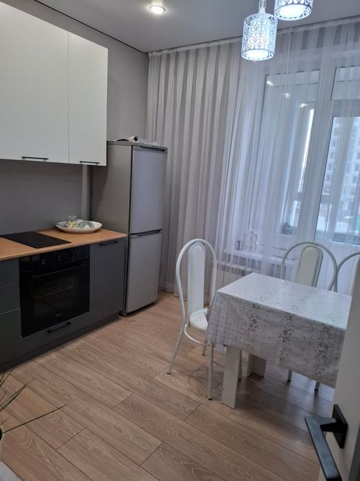 Сдам 2х комн квартиру