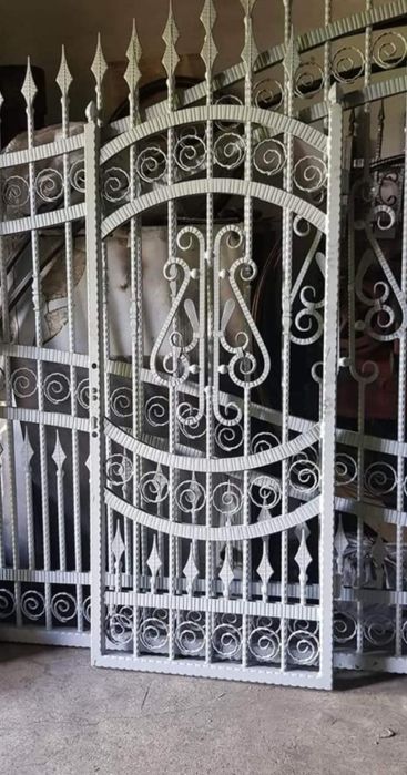 Gard din fier forjat,  livrare în orice județ