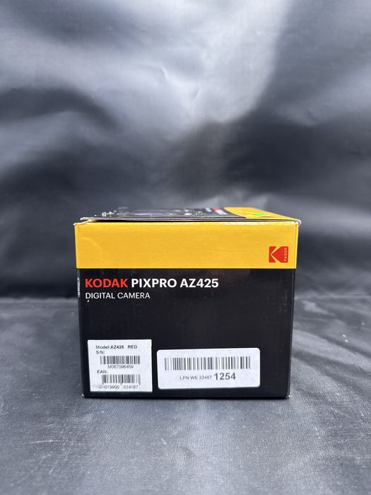 Kodak PixPro AZ425 digital camera