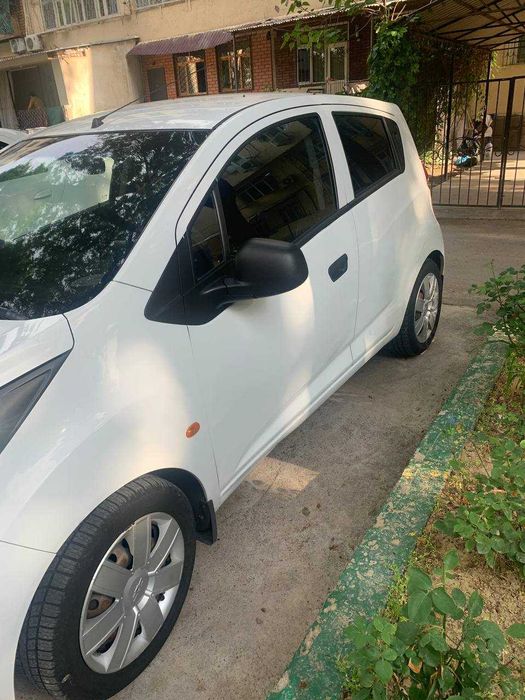 Chevrolet Spark 2011 — 3