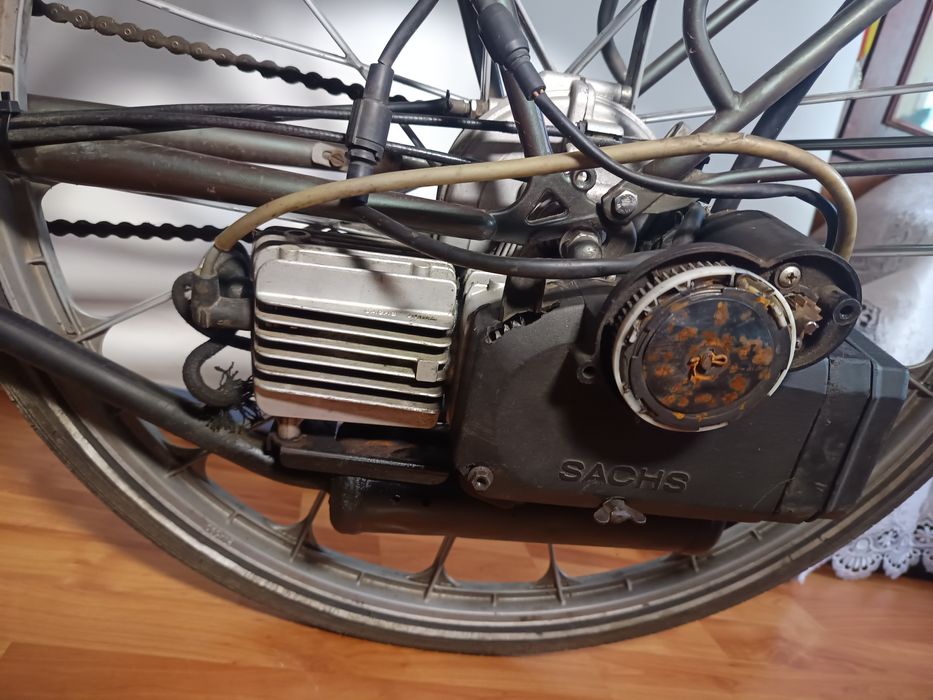 Bicicleta cu motor Sachs benzina