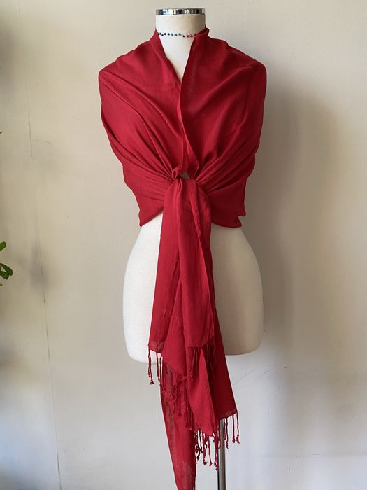 Червен шал от кашмир, коприна, пашмина/ различни видове