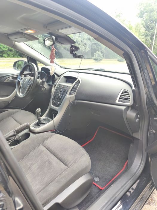 OPEL Astra 2011 — imagine 4