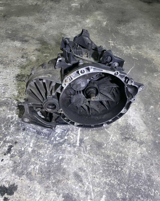 Скоростна кутия за Volvo V50 2.0 HDi / Волво В50 2007г.