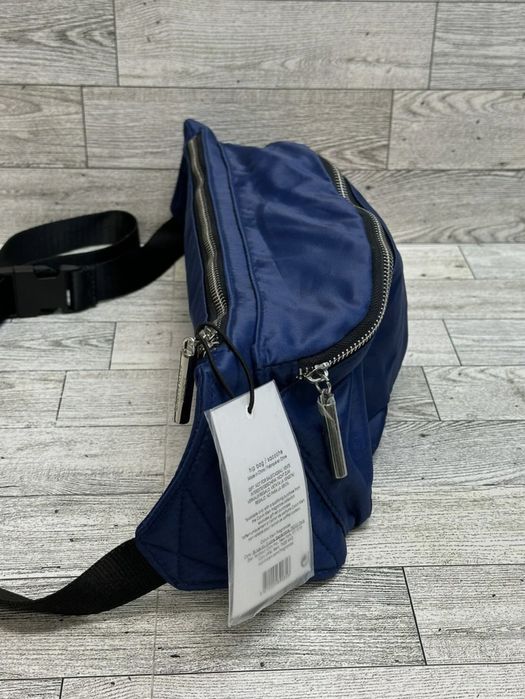 Calvin Klein оригинална унисекс  чанта за кръста Calvin Klein Fragranc