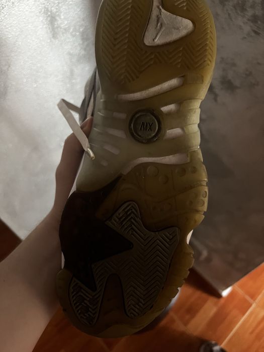 Adidasi Jordan Jumpman Two Trey